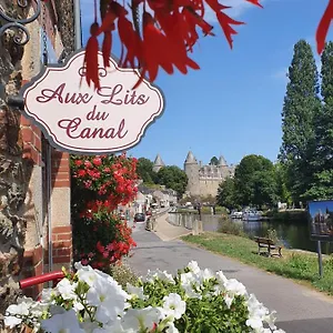 Bed & Breakfast Aux Lits Du Canal, Josselin